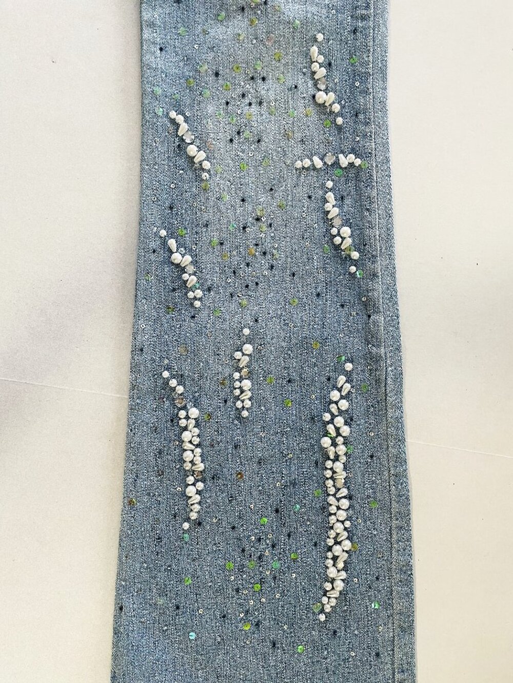 Cache Vintage Women's Light Denim Jeans | Rare Pearl & Sequin Embellished Size 2 - Picture 7 of 13
